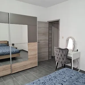 Appartement L'harmonie 2 Parking Wifi Netflix Gratuits Charleroi